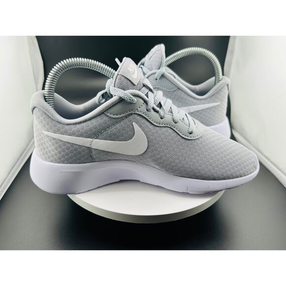 Nike Tanjun EasyOn GS 'Wolf Grey' DX9041-001 Sz 4 - Picture 4 of 5